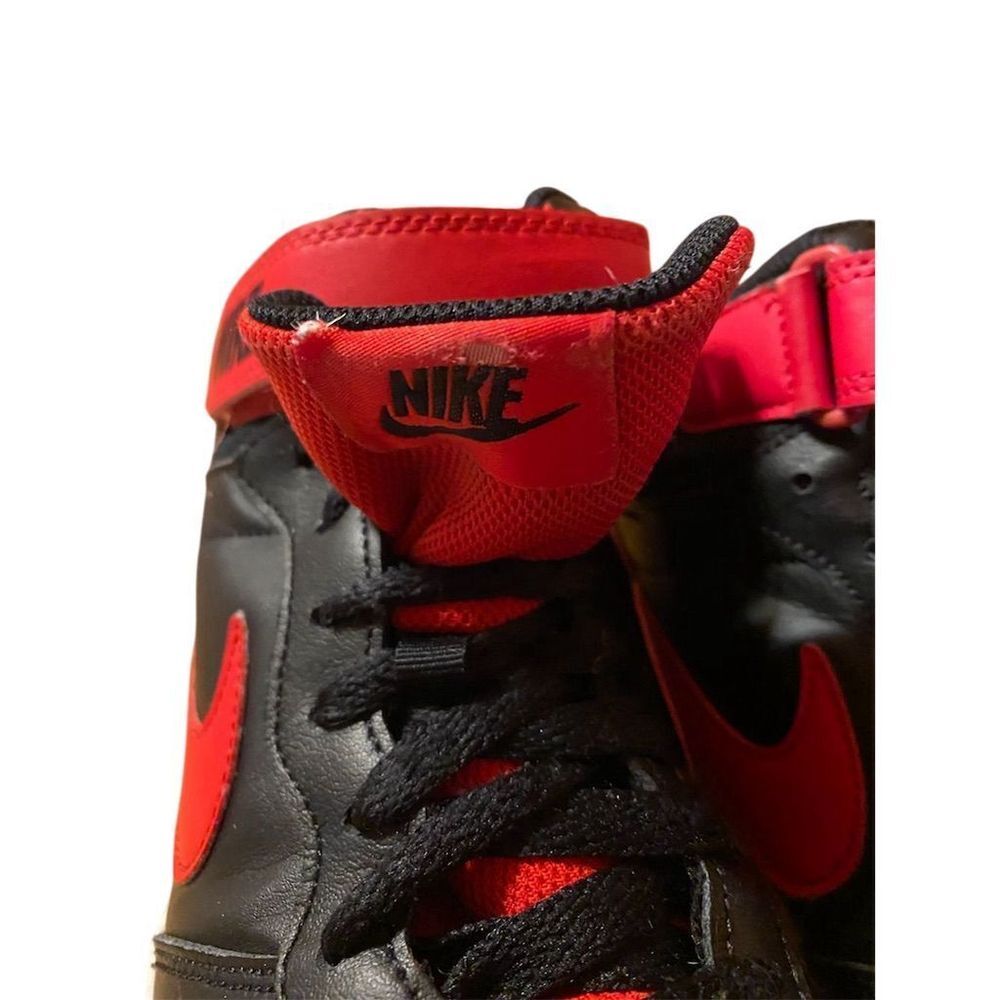 Nike Court Borough Mid Youth Black/Red High-Top Sneakers size 5 Y GUC Kids 5 - Picture 2 of 12